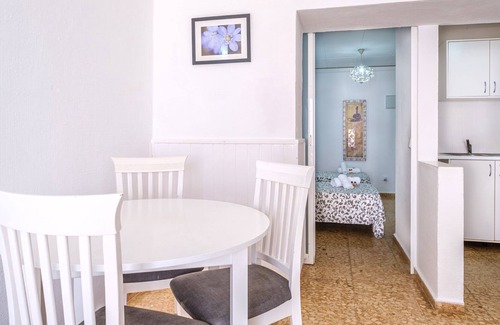 Es Canar Apartment | Fantastic Apartment by the Sea with Air Conditioning, Wi-Fi, Pool & Terrace