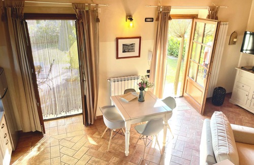 Volterra Condo | Fantastic apartment with terrace and pool overlooking Volterra
