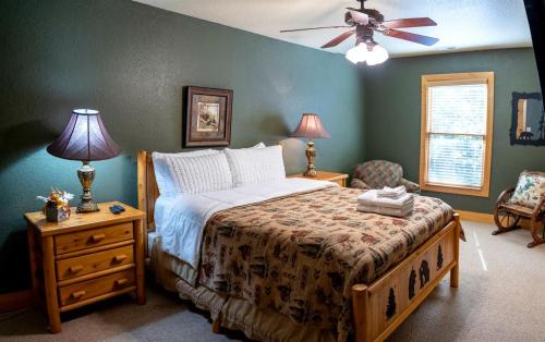 Sautee Nacoochee House | Fantastic Cabin with Fire Pit, Hot-tub and Fireplace in Sautee Nacoochee, Georgia