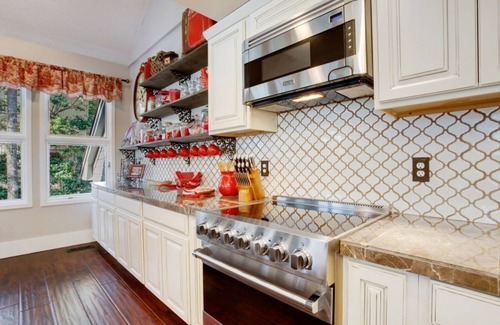 Vanderhorst Plantation House | Fantastic Fall Special Rates.