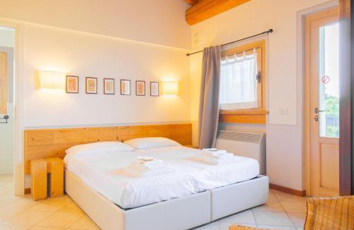 Lonato del Garda Apartment | Fantastic lake view, swimming pool - Belvedere