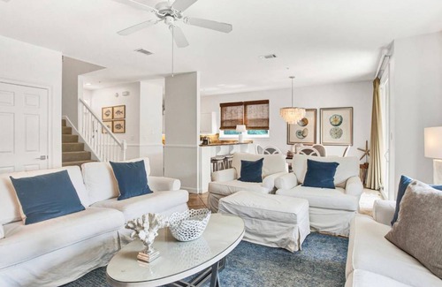Sandestin House | Fantastic location lake views and a golf cart!