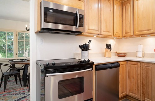 Camas House | Fantastic Location in the heart of Downtown Camas, Washington