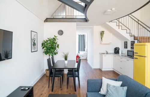Schoeneweide Apartment | Fantastic Loft with Balcony