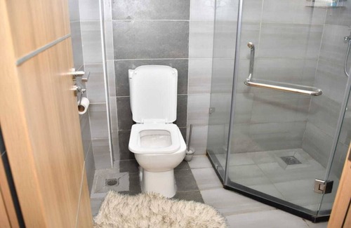 Syokimau Apartment | Fantastic studio apartment near SGR and Airport, overlooking the park-Makumbi