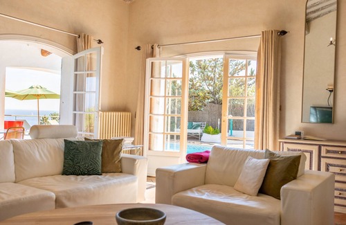 Antheor Villa | Fantastic villa at the foot of the Esterél Massif in Anthéor, pool and sea view