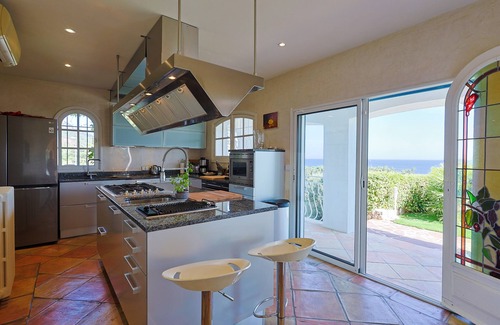 Antheor Villa | Fantastic villa at the foot of the Esterél Massif in Anthéor, pool and sea view