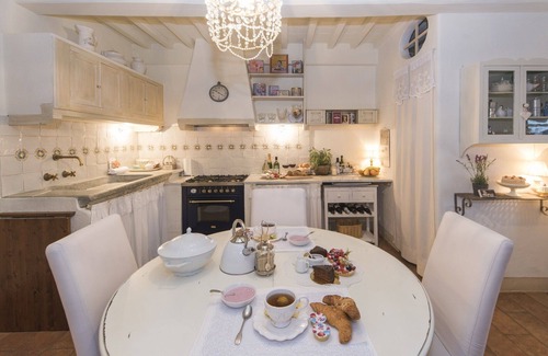 Camaiore Villa | Fantastic villa with pools, 4 bedrooms and 4 bathrooms.