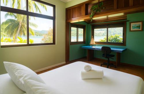 Paopao House | FaraTea Bay house