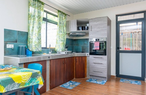 Taunoa House | Fare Anahoa 2BR : Comfort and Authenticity in Papeete