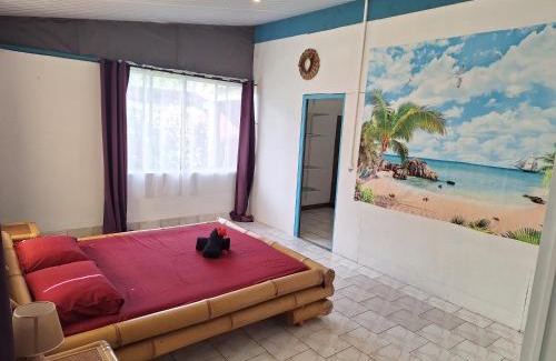 Papara House | Fare blue Maeva