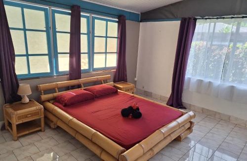 Papara House | Fare blue Maeva
