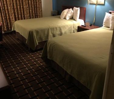 Faribault Hotel | Faribault Hometown Inn & Suites
