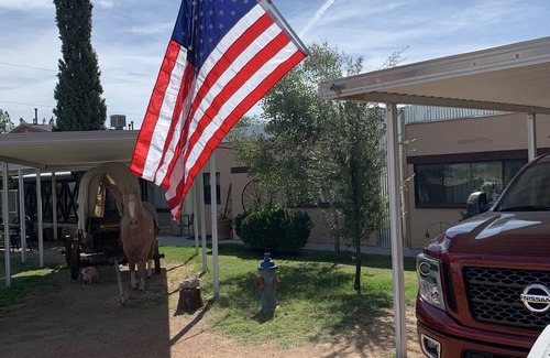 El Paso House | Farm Living - RV sized gated parking -Pet areas