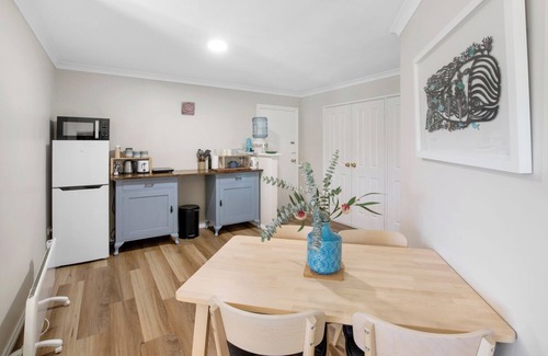 Kalgan Apartment | Farm stay close to Little beach ~ spa ~ Pets ok