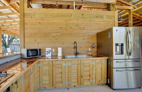 Lakeland Apartment | Farm Stay Modern Barndominium in Lakeland!