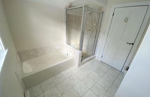West Dover House | Farmhouse 4 - Farm Road Estate - 3 mi to Mt Snow