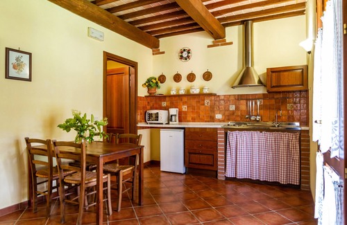 Grosseto Other | Farmhouse Apartment 'Agriturismo Il Gaggiolo' with Shared Pool, Wi-Fi and Air Conditioning