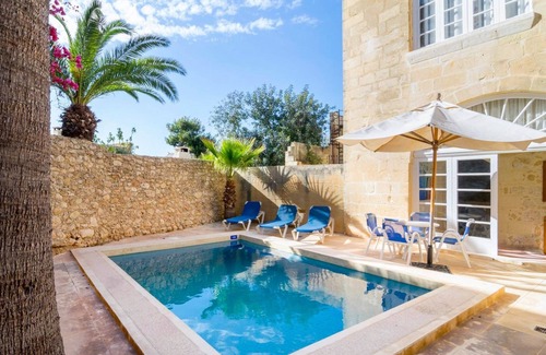 Xaghra Villa | Farmhouse Bertu - Two Bedroom Villa, Sleeps 4