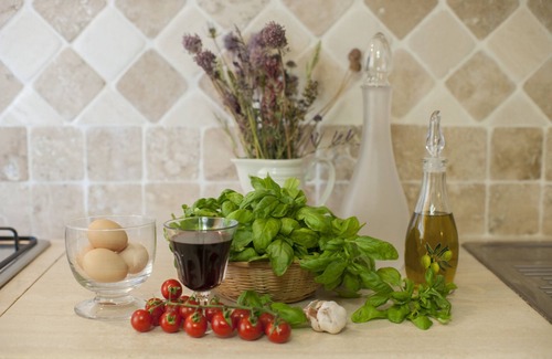 Bollano Apartment | Farmhouse for 4 people with swimming pool in Asciano in the Crete Senesi area