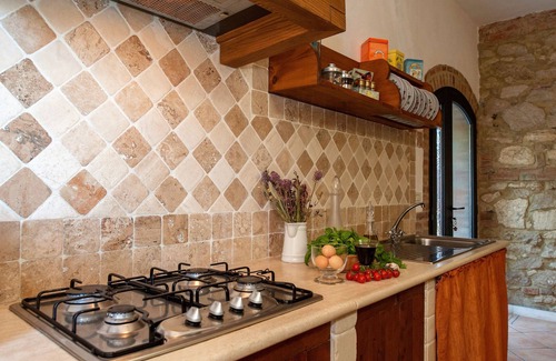 Bollano Apartment | Farmhouse for 4 people with swimming pool and close to Thermal Baths