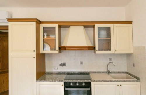 Campiglia Marittima Other | Farmhouse "Il Girasole - Melo" with Shared Pool, Shared Garden & Wi-Fi