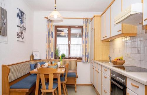 Schonbach Apartment | Farmhouse in Hollersbach near Ski Slopes