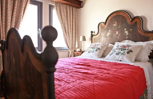 Fratte Rosa Other | Farmhouse in the vineyards with garden and swimming pool