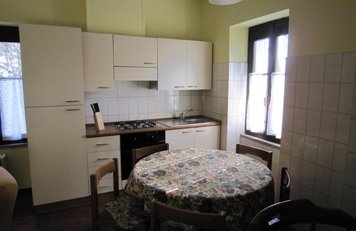 Verbania Apartment | Farmhouse in Verbania with Mountain Views