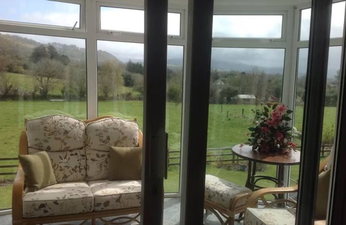 Killarney House | Farmhouse just 7 minutes from Killarney
