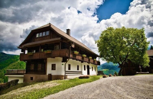 Kraa Apartment | Farmhouse near Afritzer See & Nockberge Trails
