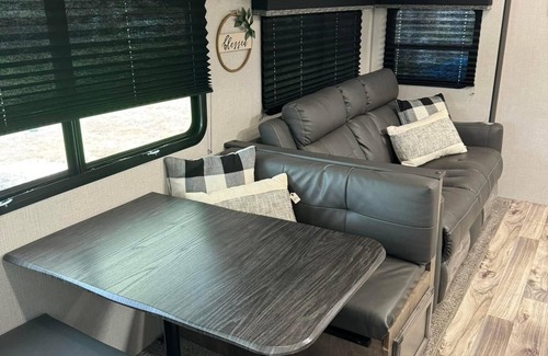 Gulf Shores Resort | Farmhouse on Wheels! RELAXING RESORT!