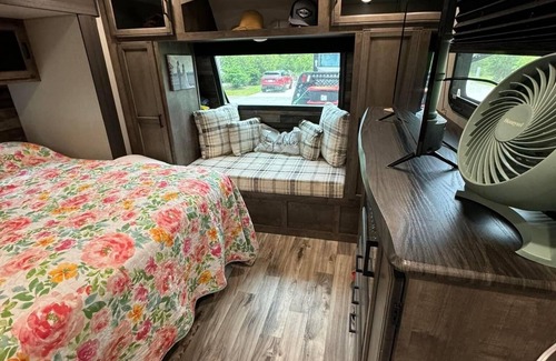 Gulf Shores Resort | Farmhouse on Wheels! RELAXING RESORT!