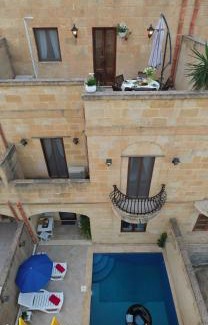 Qala House | Farmhouse Renee