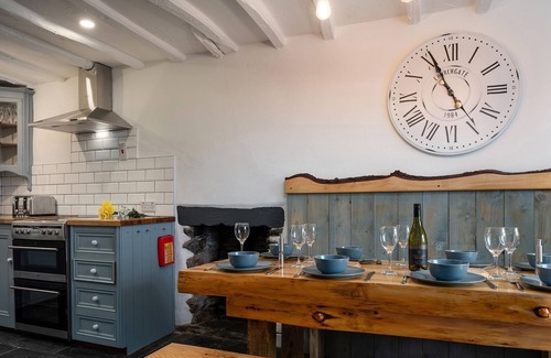 Bryn-crug Other | Farmhouse w/fire pit, log burner, stunning views & dining room