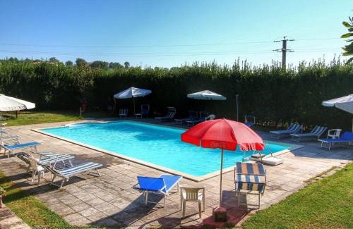 Gualdo Cattaneo House | Farmhouse with Pool Pets Welcome!