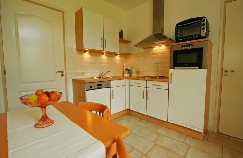 Beertsenhoven House | Farmstay with Garden Views, cleaning included