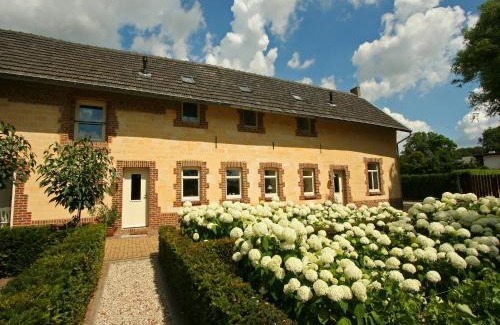 Beertsenhoven House | Farmstay with Garden Views, cleaning included