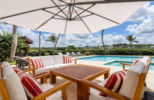 Casa de Campo Villa | Fascinating Villa in Casa de Campo Resort with an Incredi.