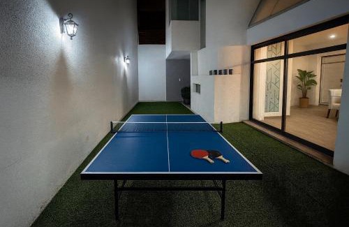 Cerro Colorado District House | Fast Wifi, Jacuzzi, lavaseca, Ping Pong, Nintendo switch, Bbq, 4BR