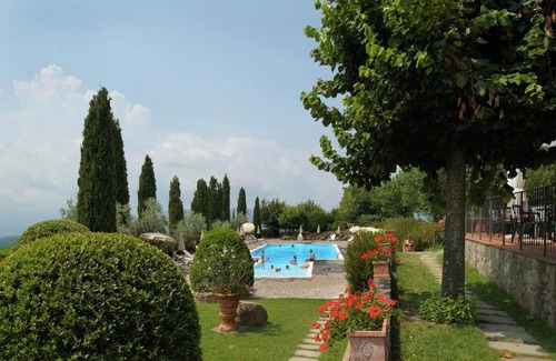 San Donato in Fronzano Apartment | Fattoria Usignoli Ulivo