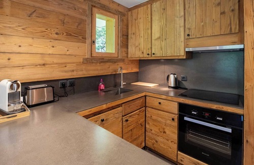 Meribel Village Apartment | Fauvettes 4 a warm cocoon in Meribel Village