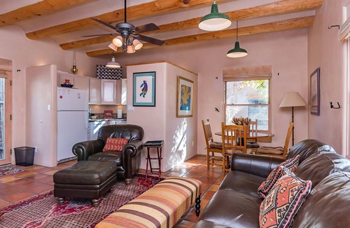 Downtown Santa Fe Cottage | Favorite Downtown Adorable Adobe ~ 8 min walk to Plaza