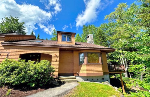 Bretton Woods House | FC43 Renovated cozy spacious cottage with AC air hockey wifi close to ski trails