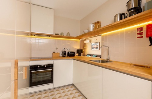 Porto Apartment | Feel Corporate Housing Campanhã 03