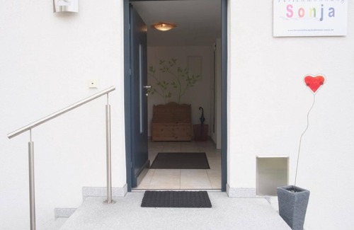 Silberberg Apartment | Feel-good vacation apartment (56sqm) for 3 people with free WiFi