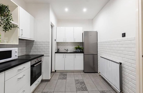 Erzsebetvaros Apartment | Feel Luxury in City Center of Budapest