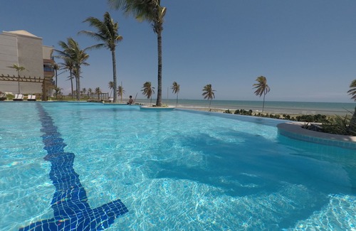 Pecém Apartment | Feet in the Sand! Facing the Sea! Balcony with sea view!