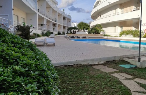 Santa Luzia Apartment | Feet in the water!