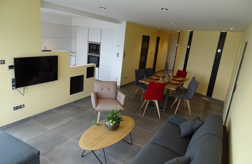 Fouesnant Apartment | *FEET IN WATER* Last availability Oct 22 - Nov 01 ! Reserve now!